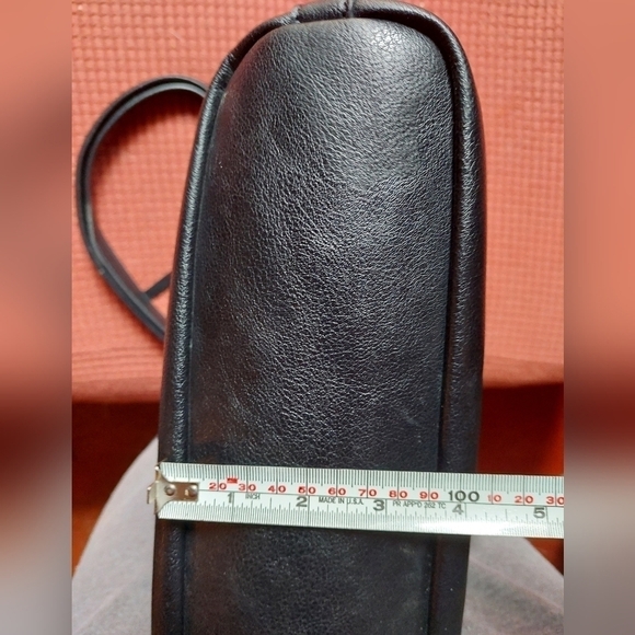 KGB Studio Black Synthetic Shoulder Bag - Picture 12 of 13